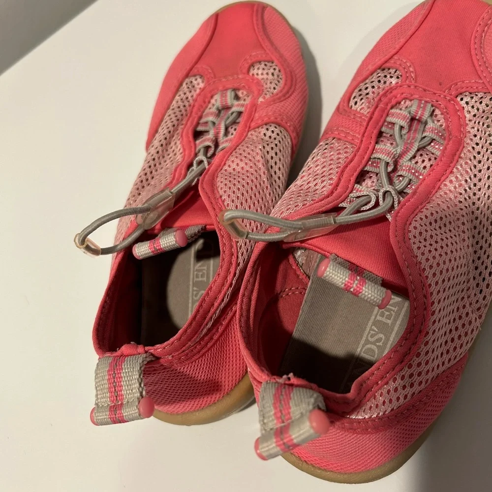 Lands’ End Pink Water Socks